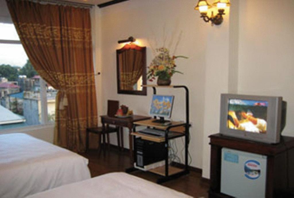 La Suite Hotel Hanoi Exterior photo