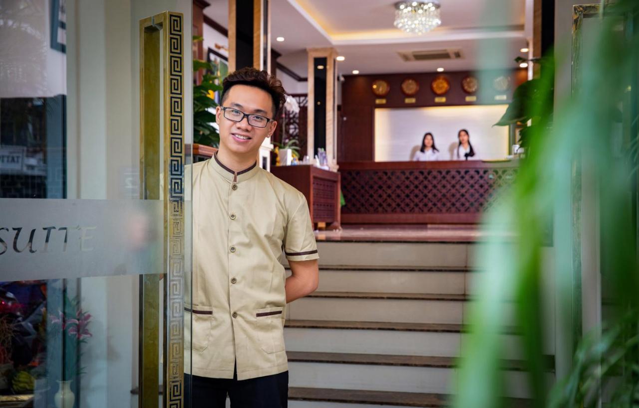 La Suite Hotel Hanoi Exterior photo